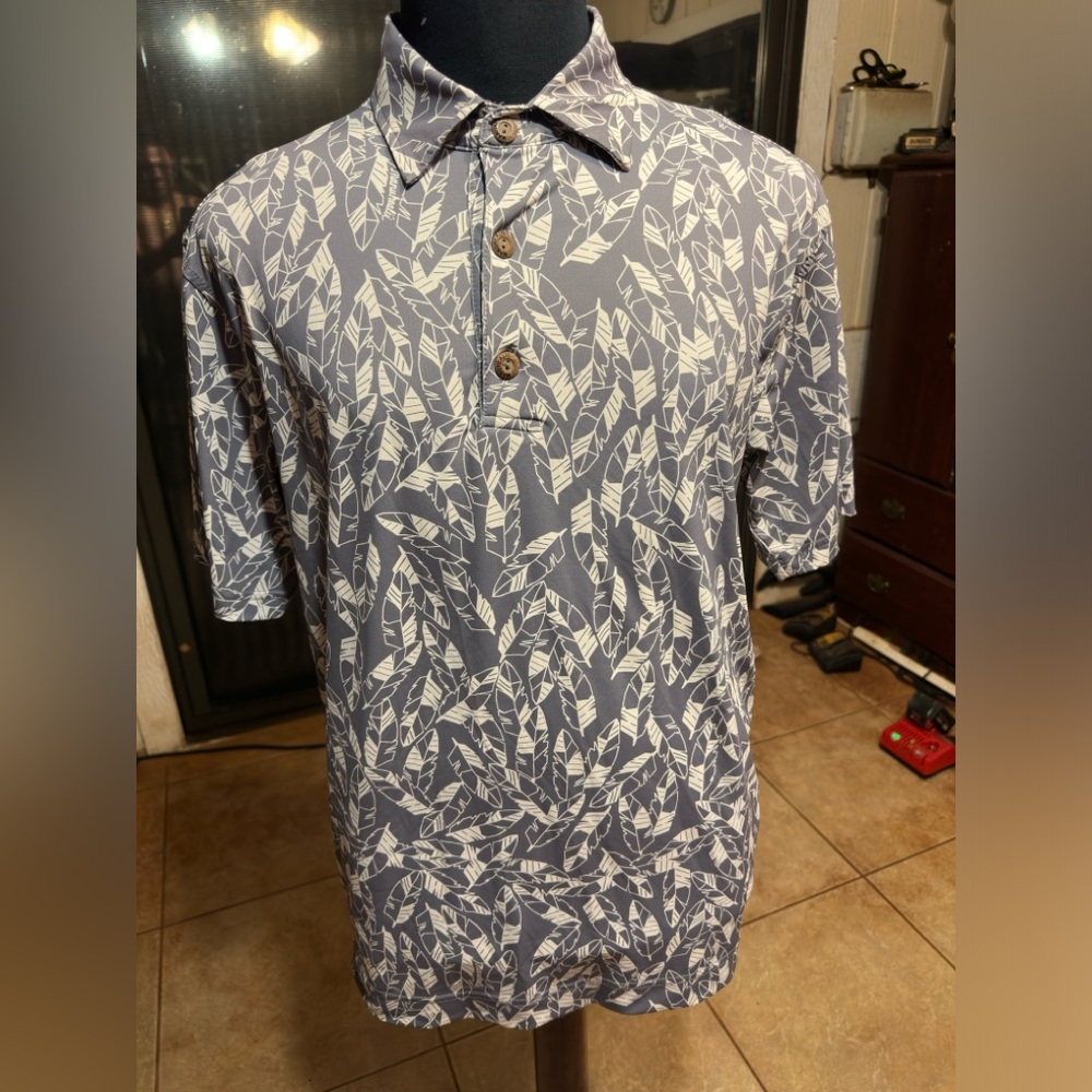 PreOwned Manuhealii Gray Feather Print Polo Shirt Men's Small